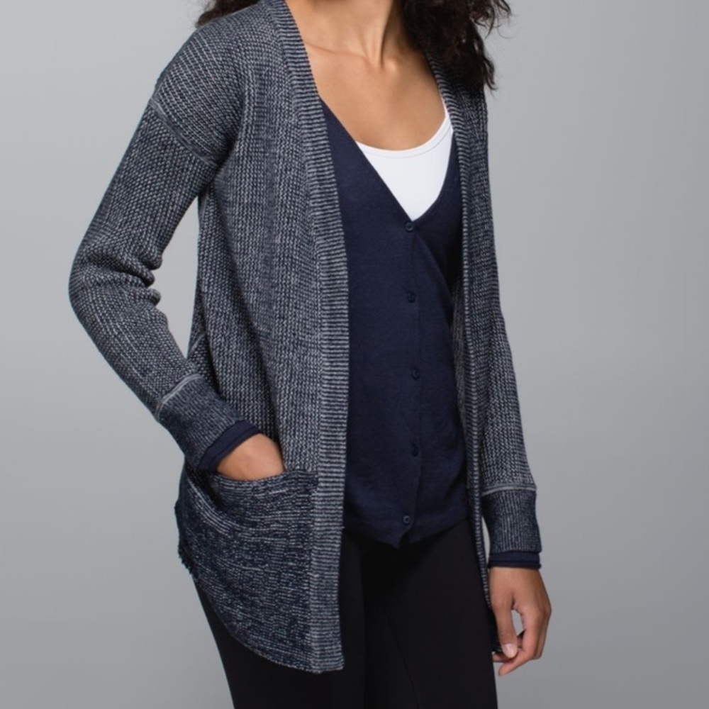 Lululemon vestigan cardigan sweater vest inkwell Size 8
